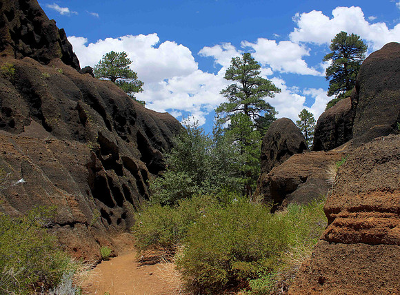Inner basin of Red Mountain